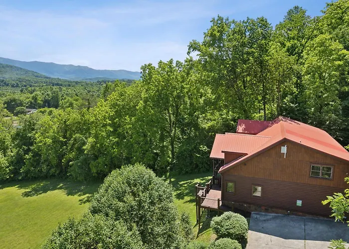 Mystical Creek Pool Lodge #600
